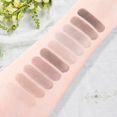HHLTOH silky blend texture enables seamless, crease-free application