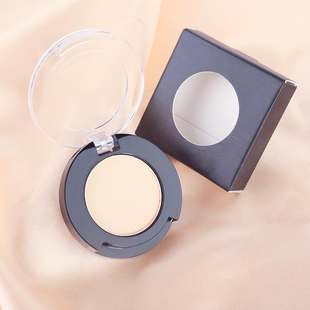 HHLTOH Primer-friendly formula helps maintain color without creasing.