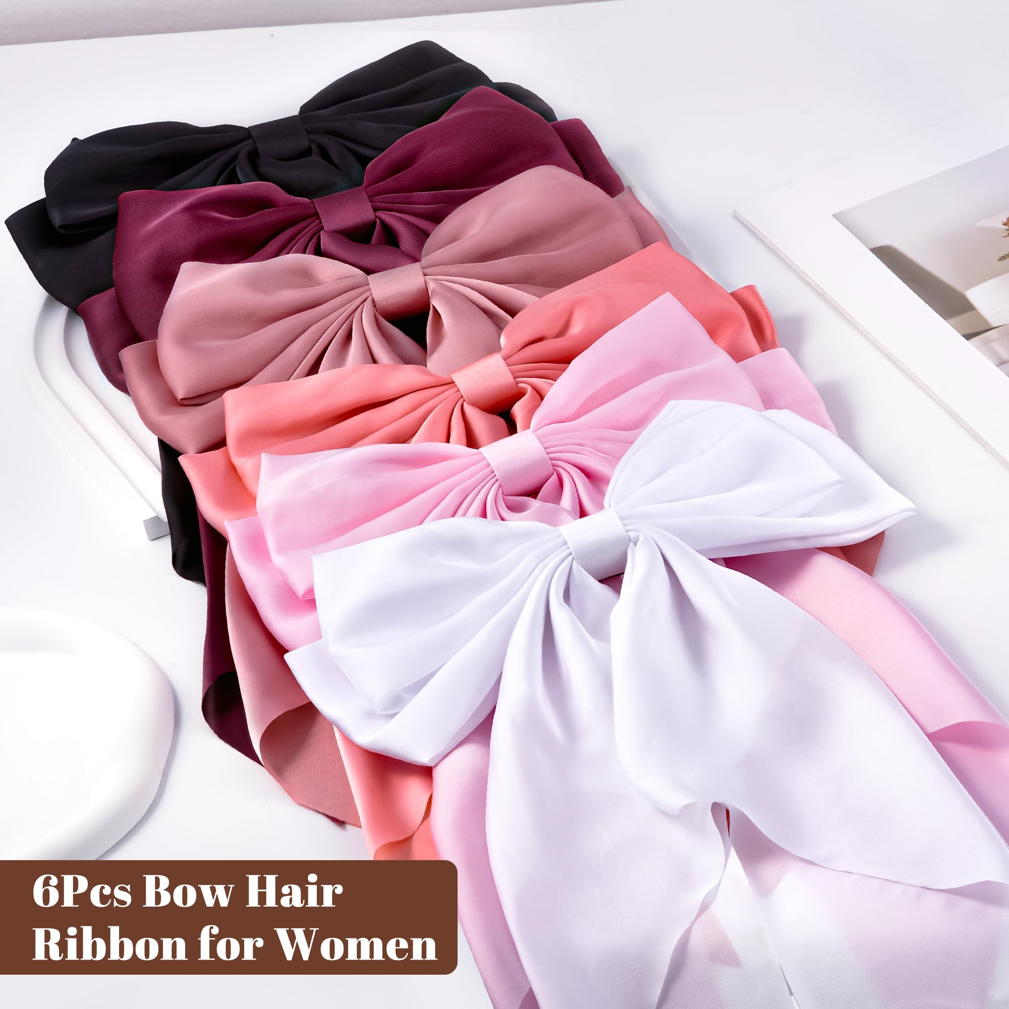 Hisial six-color collection coordinates with any look.