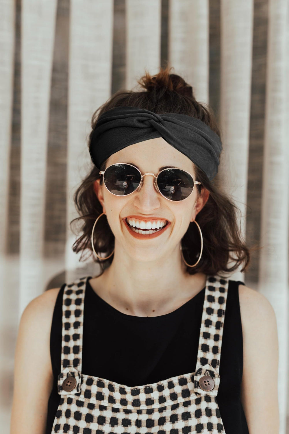 Hjiaruiky diadema estilo bohemio negro ideal para yoga y maquillaje.