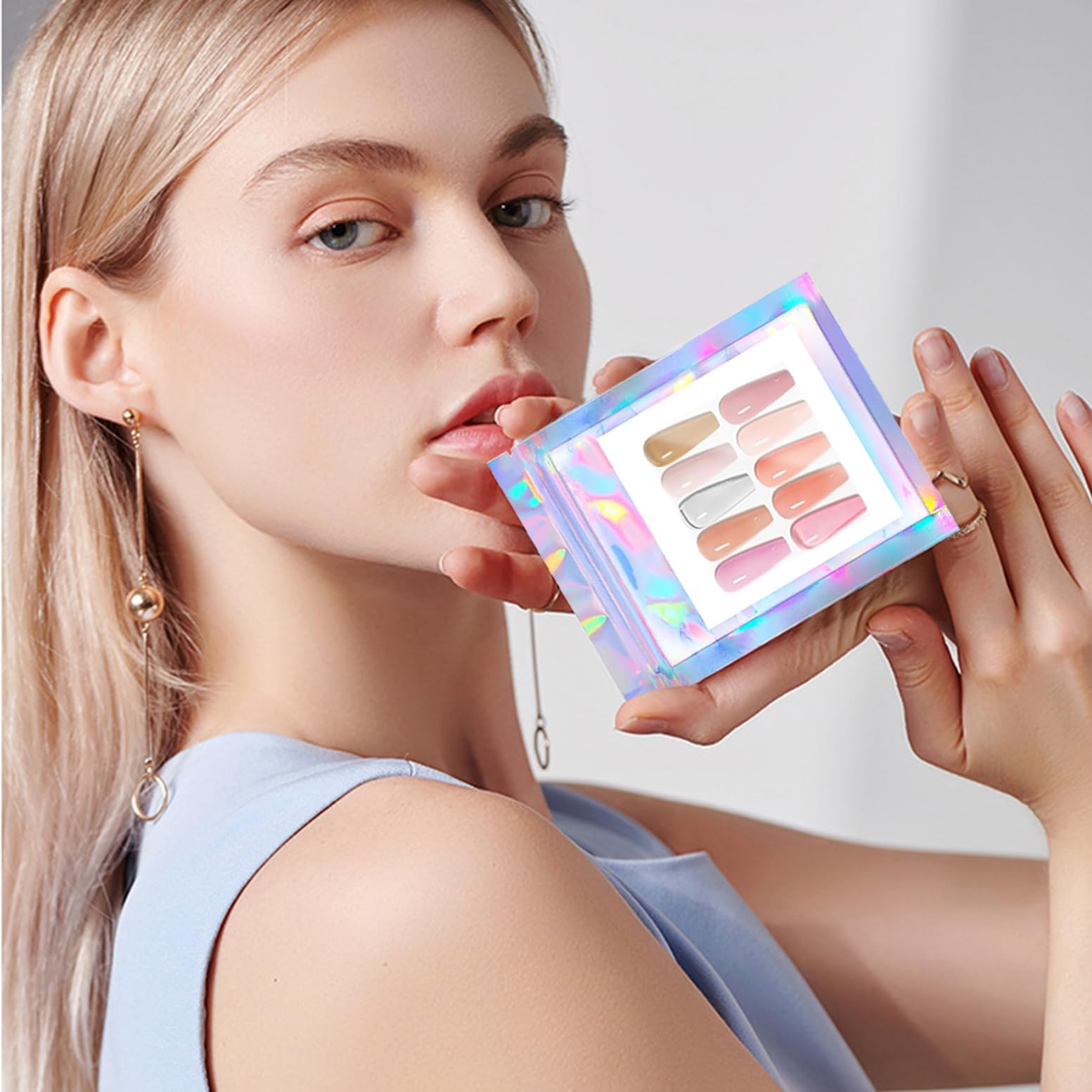 HLQHXWHZT roll of transparent double-sided tape enables secure assembly.