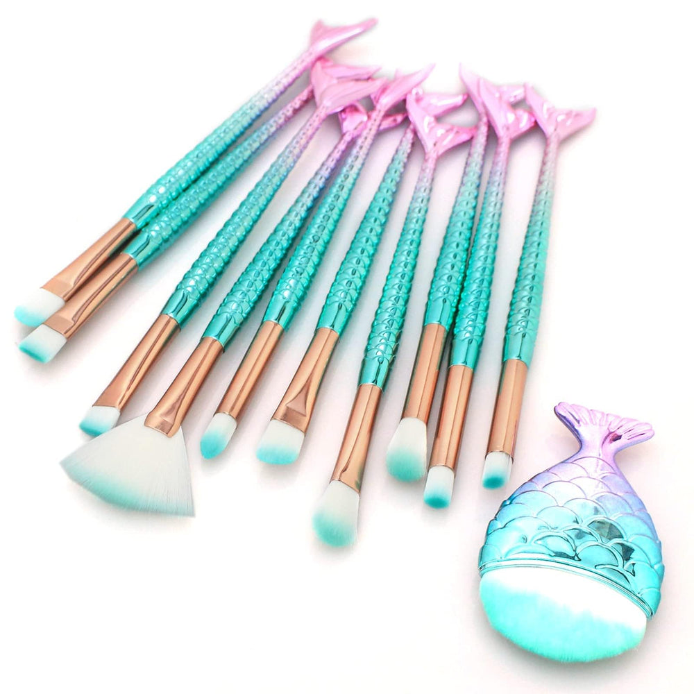 HOFASON blush brush for a soft, even cheek color