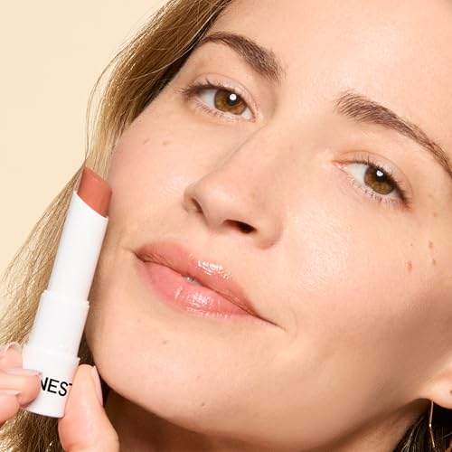 Honest Beauty vegan and cruelty-free ingredients label close-up.