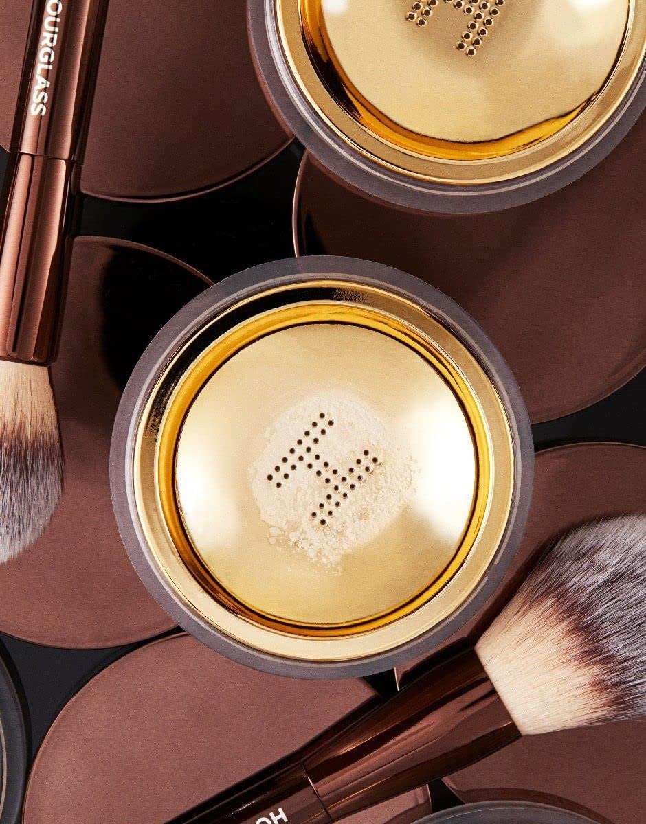 Hourglass Veil Translucent Setting Powder helps bake under-eye concealer