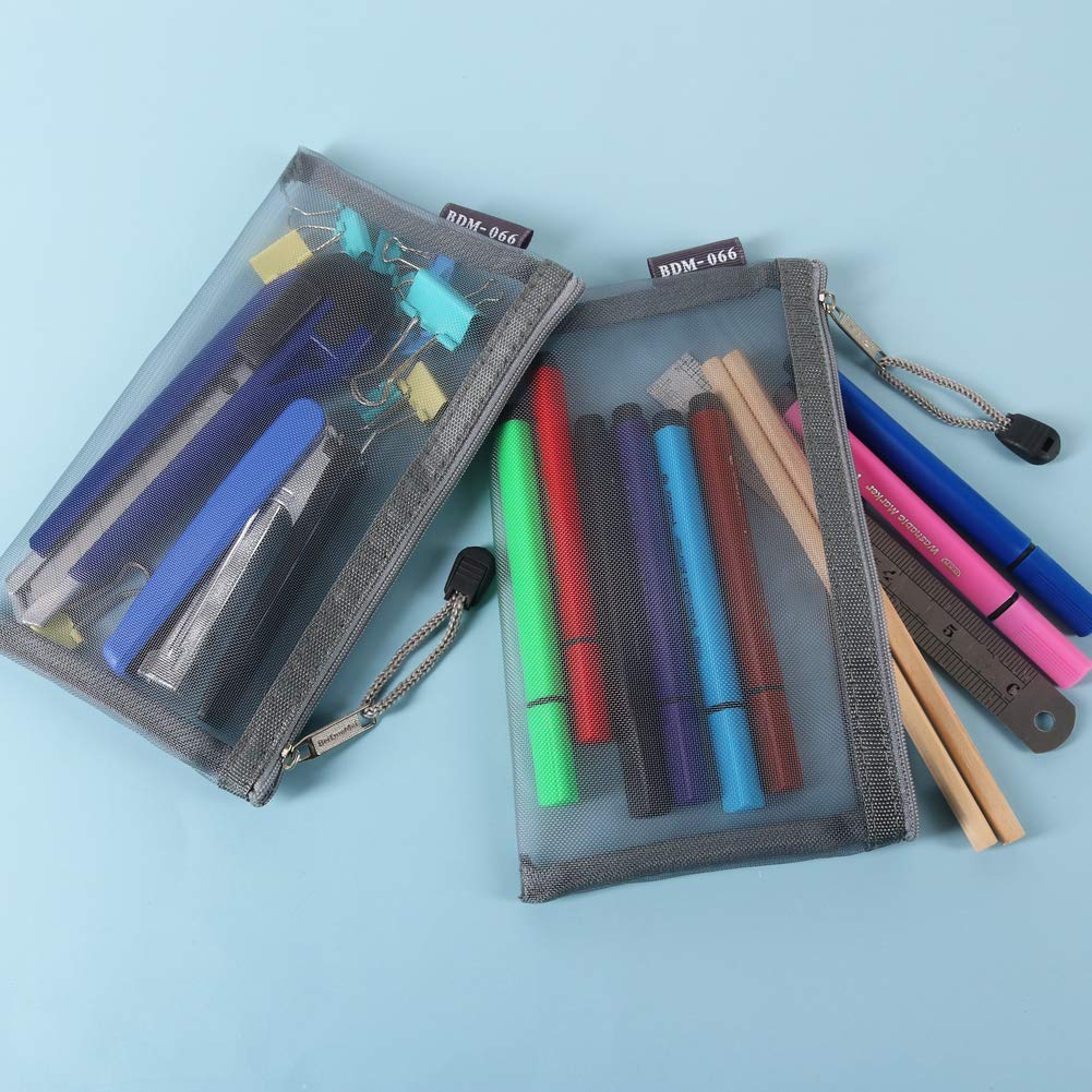 HRX Package travel organization mesh bags keep cosmetics neatly separated.