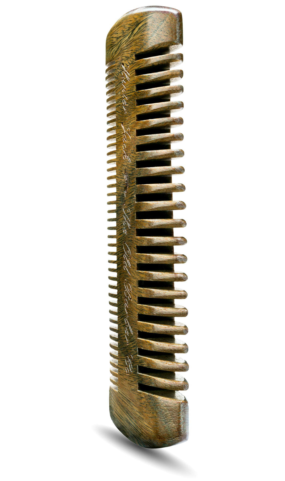 Hunter Jack PU leather case protects the comb during travel.