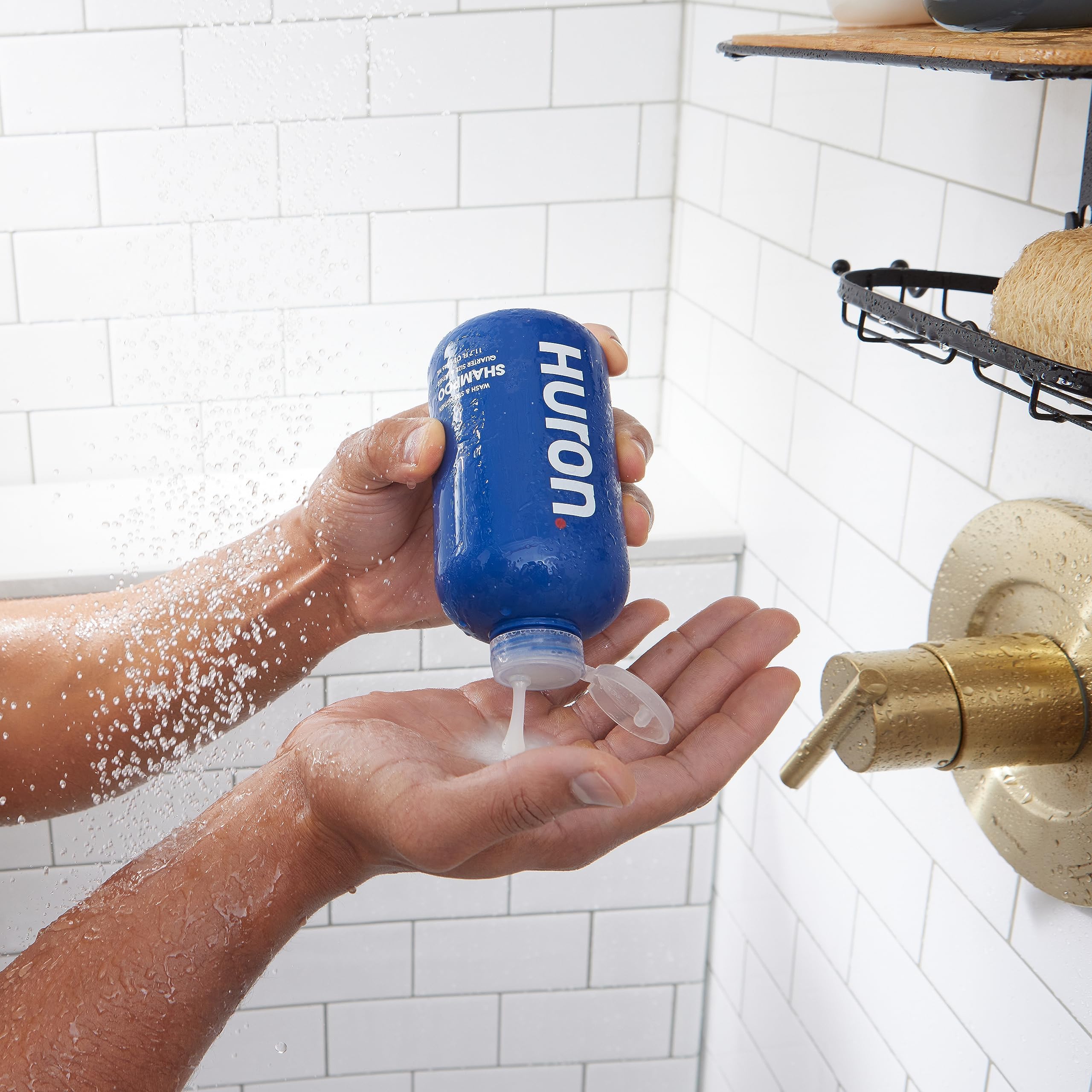 Huron champú envase reciclable, opción sostenible para cuidar del cabello y el planeta.