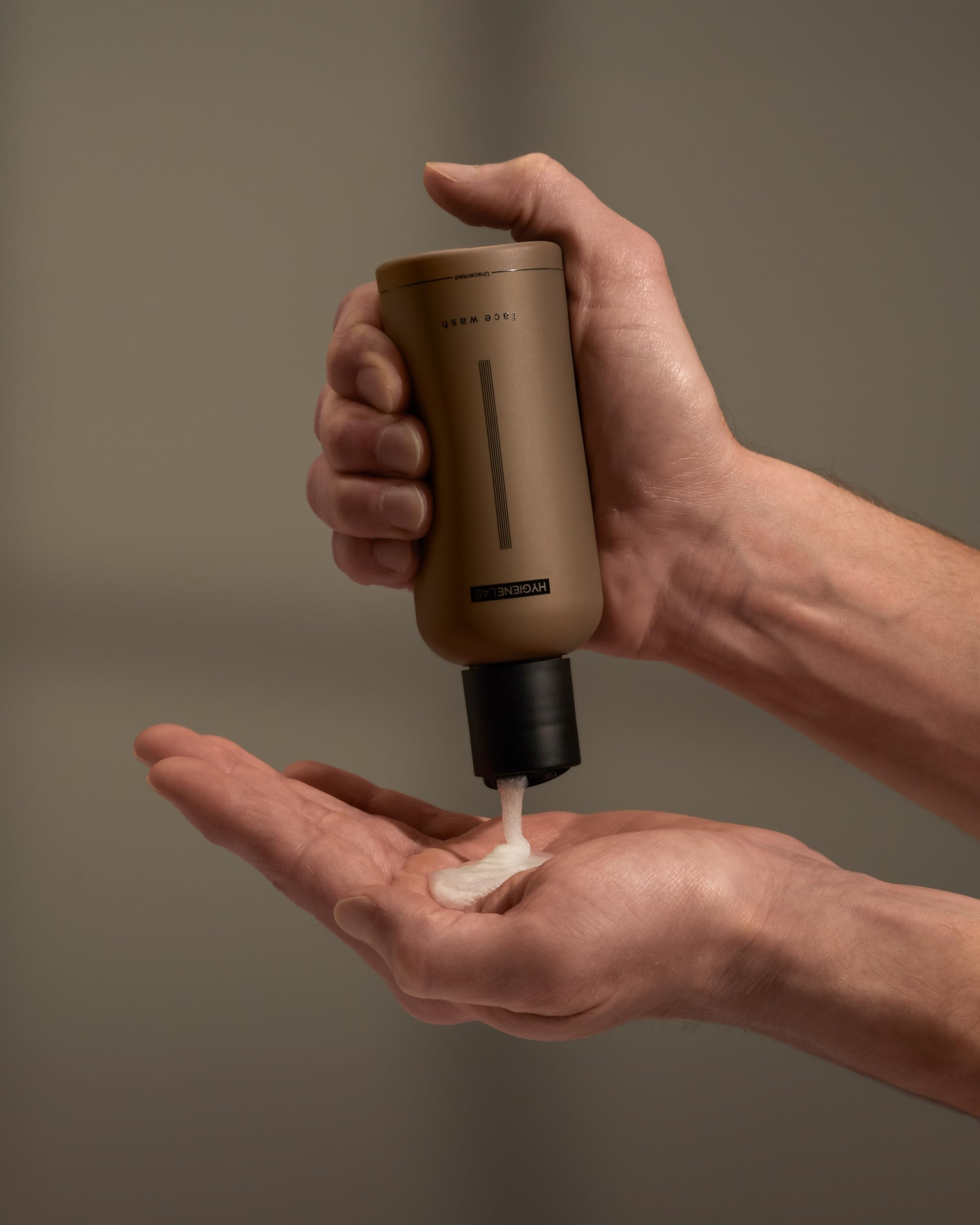 HygieneLab Face Wash Sodium Cocoyl Isethionate formula close-up.