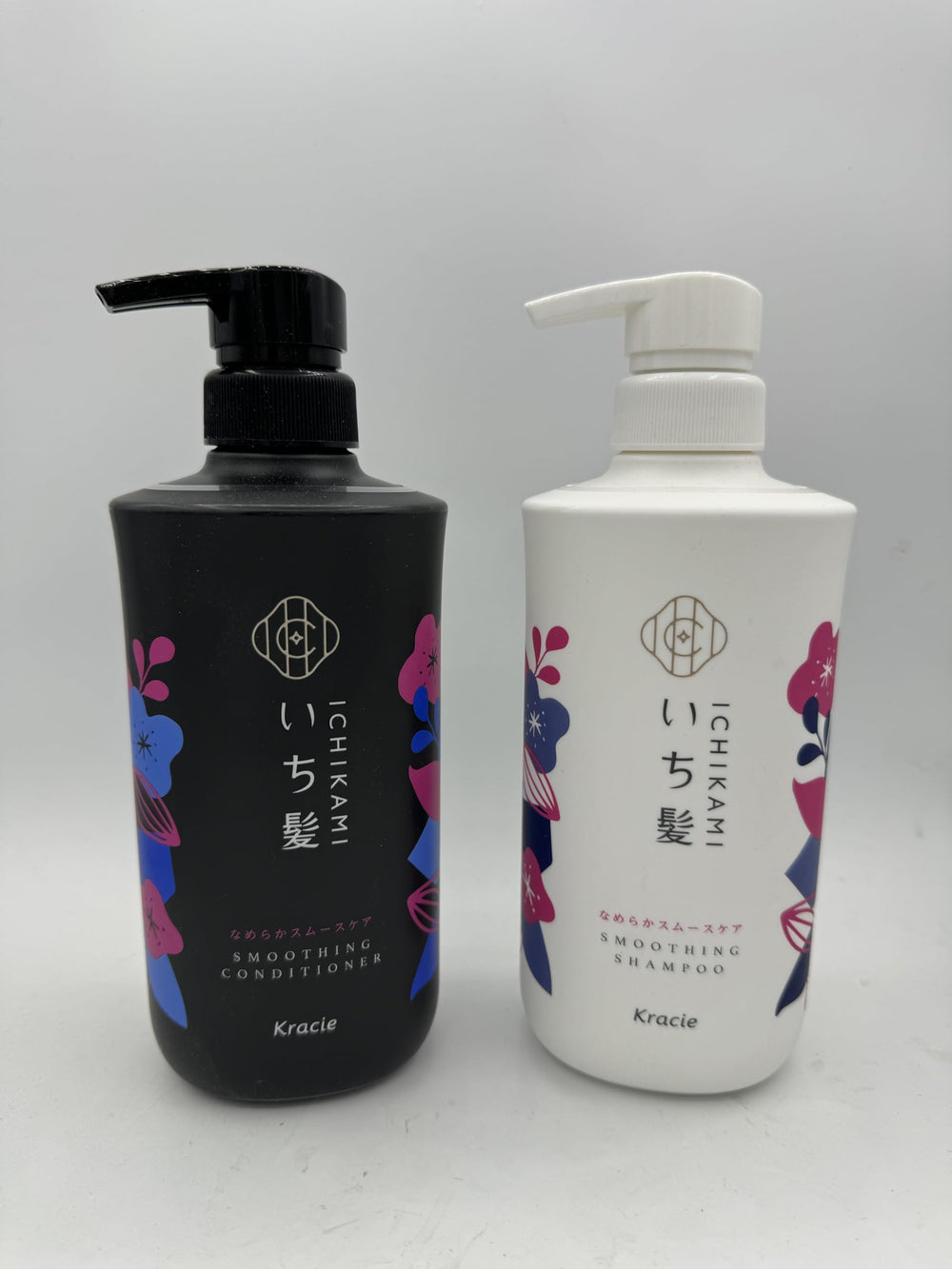 Ichikami Smooth Conditioner bottle for conditioning and frizz control.