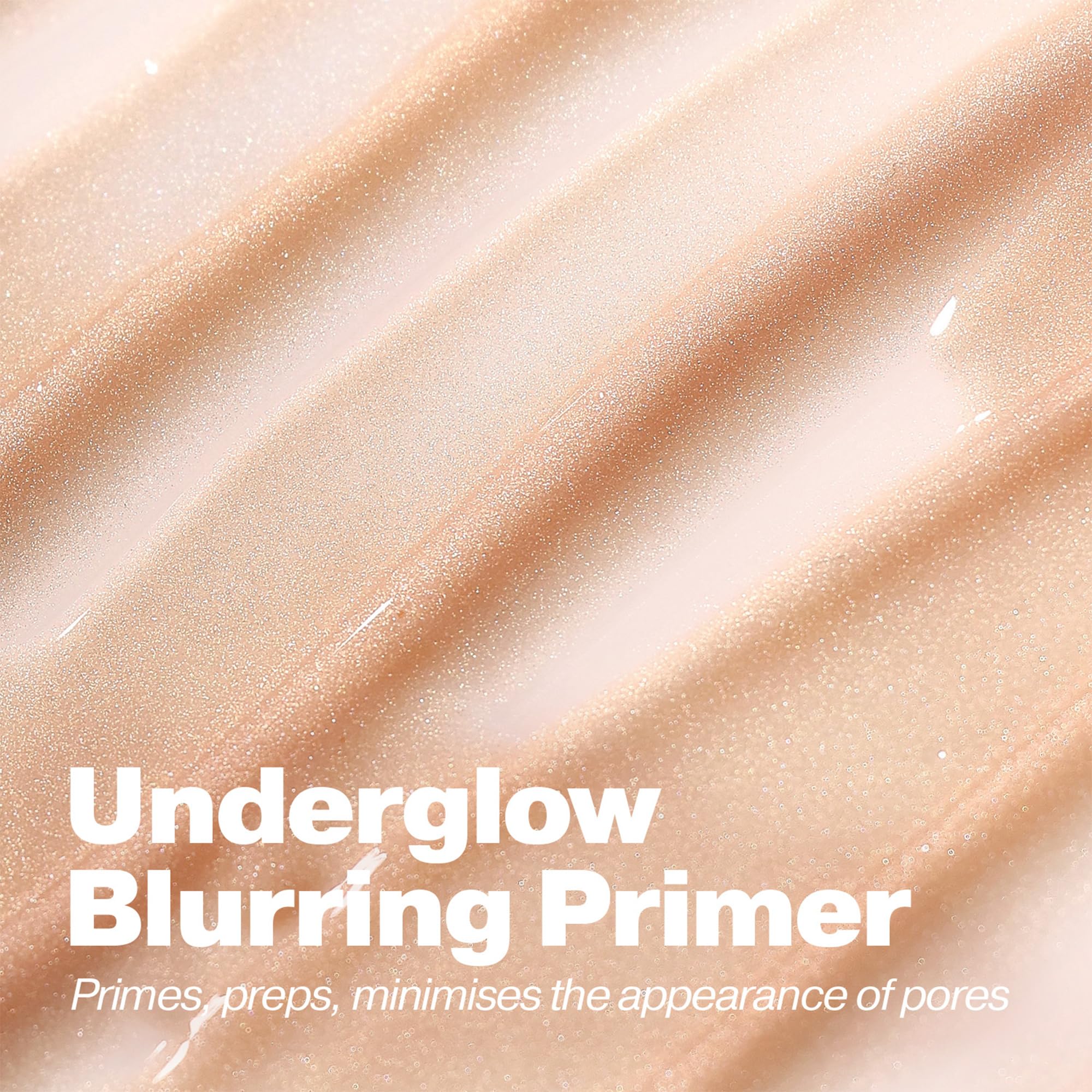 Iconic London Underglow Primer con perlas champagne ilumina la tez.