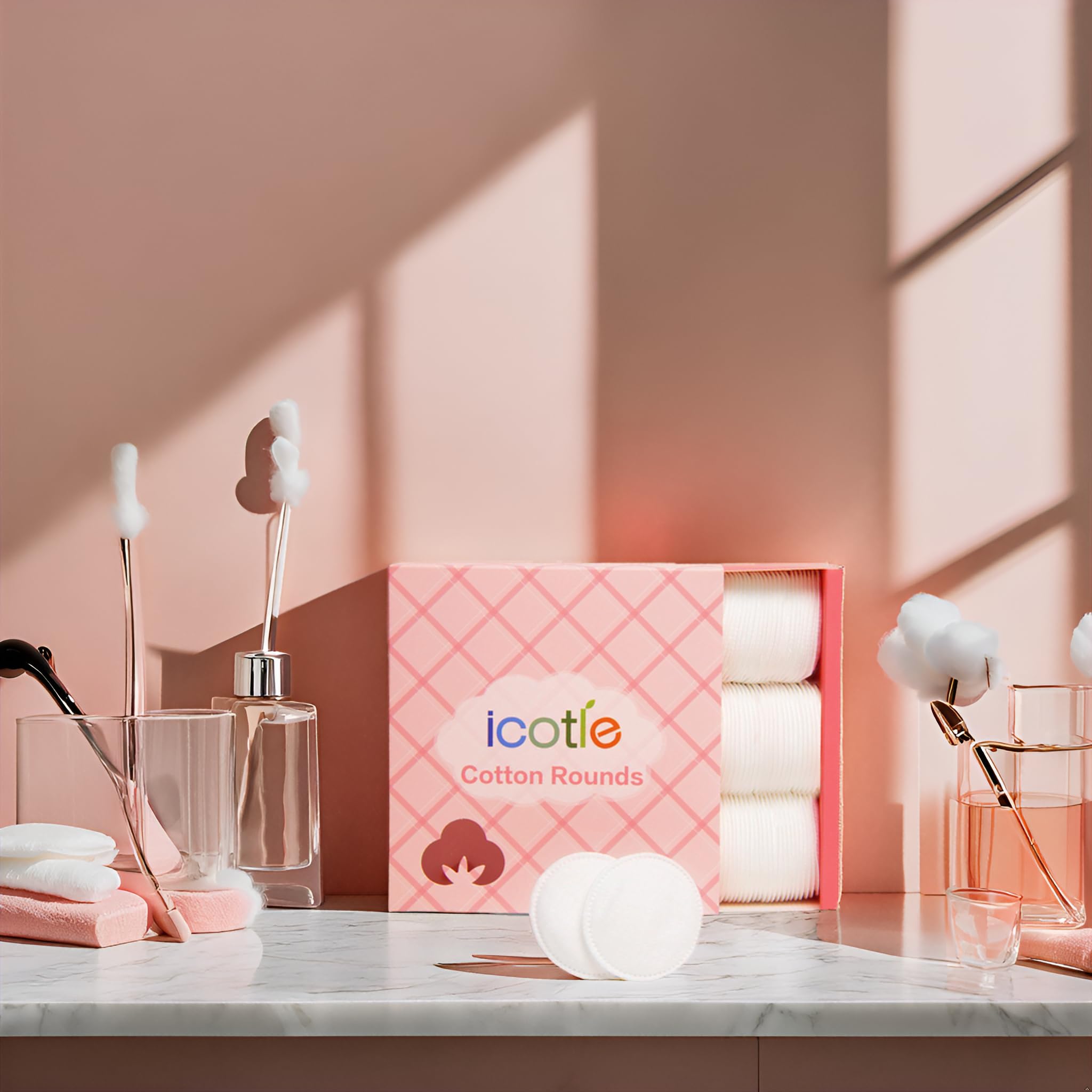 ICOTLE versatile pads for facial cleansing and toner application in one step.