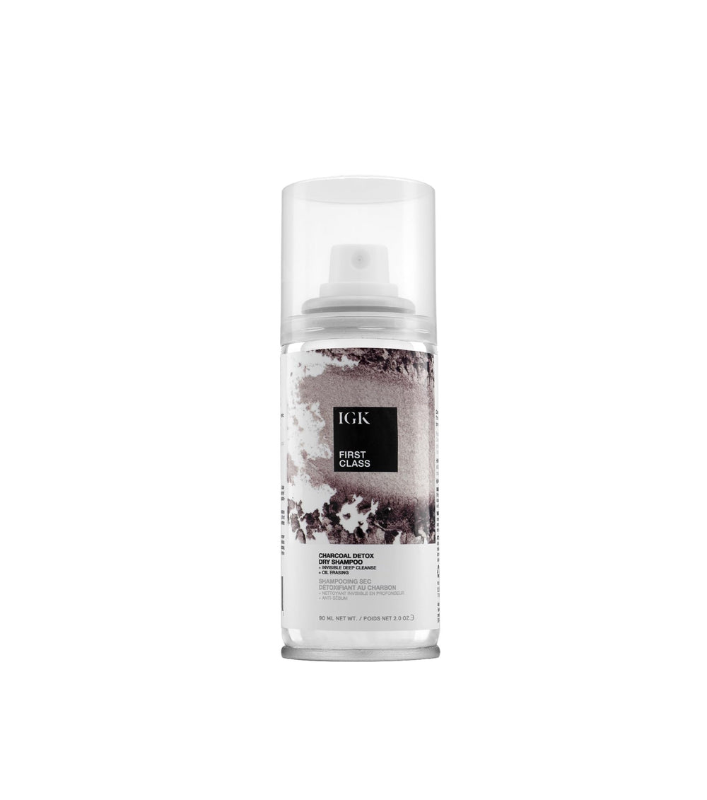 IGK Primera Clase Champú en seco detox con carbón, absorbe grasa y neutraliza olores.