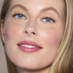 ILIA Clean Line Gel Liner applied along lash line for defined look.