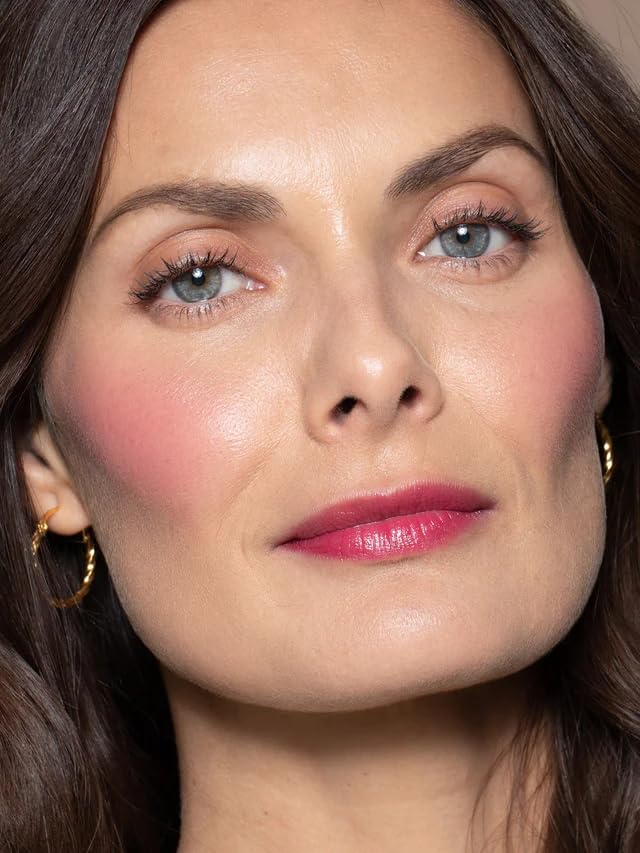 ILIA Fingertip application demonstrating quick blend into skin texture.