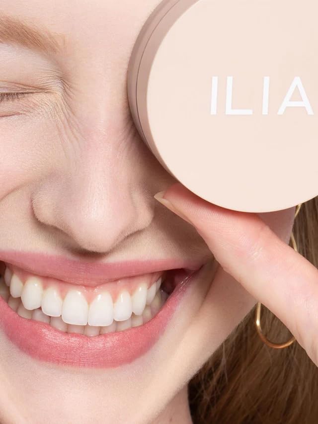 ILIA Powder ingredients highlight aloe, bamboo, and rosemary for conditioning