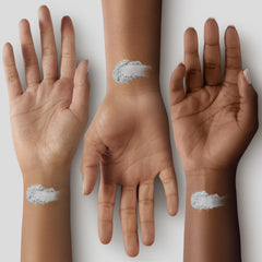 ILIA Powder delivers a soft-focus, shine-free effect for oil balance