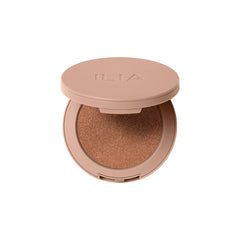 ILIA Sunshift Ray bronzer cream-to-powder texture for seamless, long-lasting warmth.