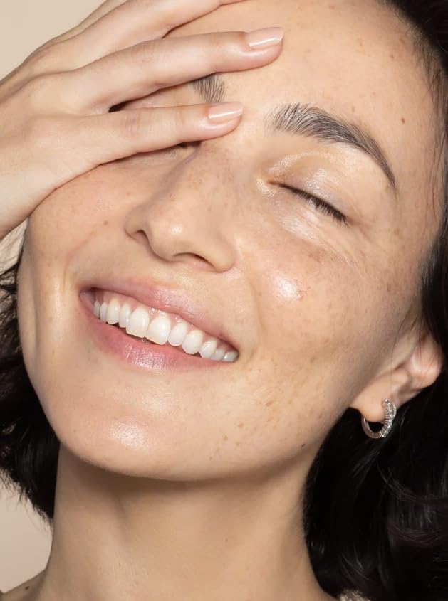 ILIA Super Serum Skin Tint SPF 40 pump for mess-free, convenient application