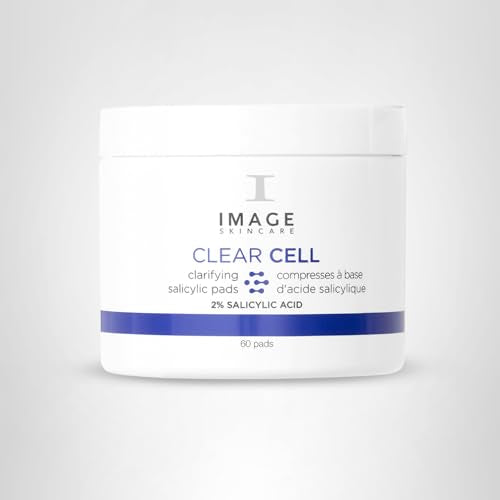 Packaging close-up: CLEAR CELL pads designed for everyday shine control.