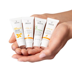 IMAGE Skincare Vital C serum hidratante antienvejecimiento para piel radiante.