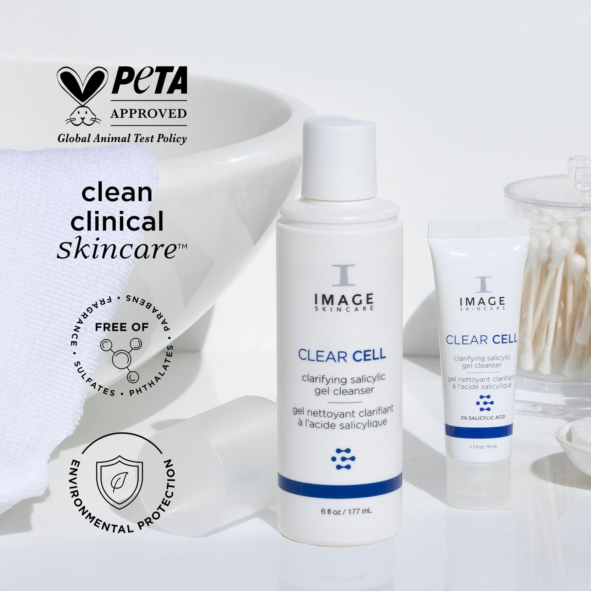 Piel fresca tras la limpieza con IMAGE Skincare Clear Cell Gel Limpiador.