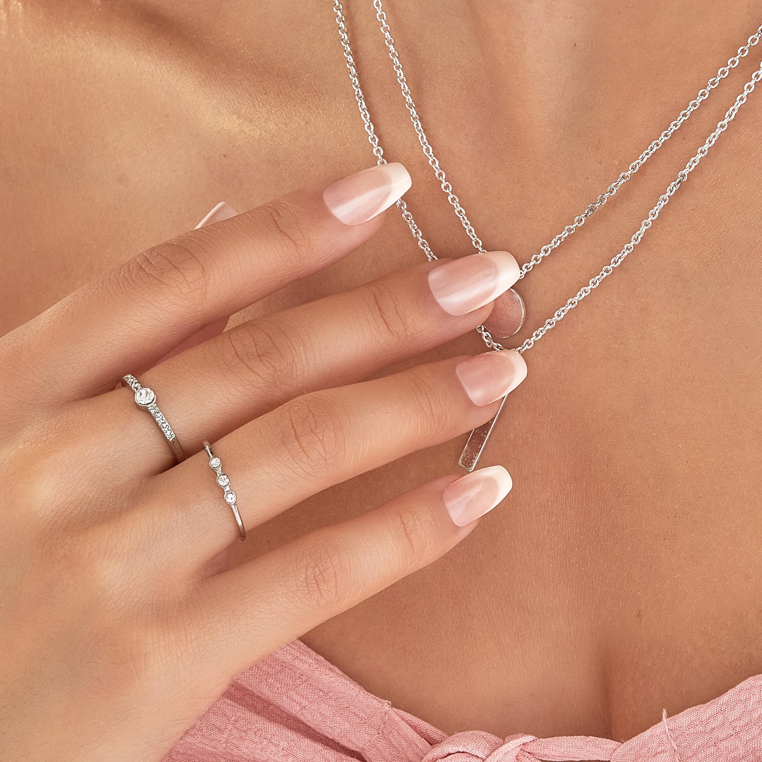 Kit completo de uñas sin pegamento con 30 uñas incluidas.