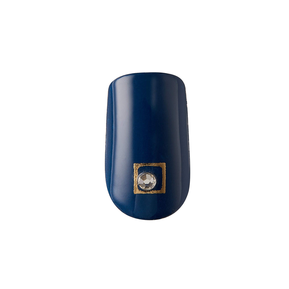 imPRESS Couture Haute adhesive requires no glue for quick, clean nail upgrades.