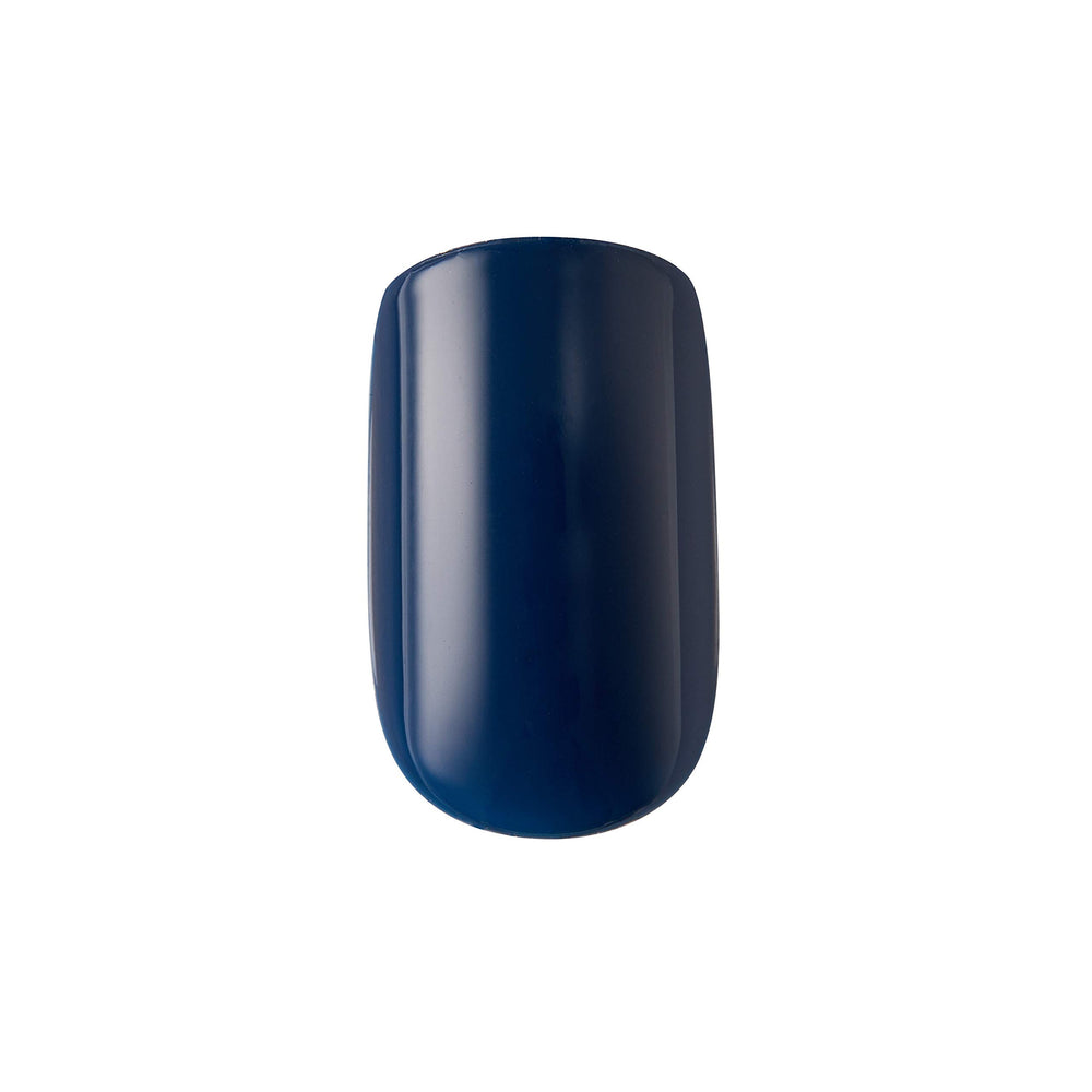 imPRESS Couture Haute safe-on-natural-nails design protects natural nails while delivering color and shine.