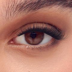 imPRESS KISS Demi Bold 5mm clusters for natural enhancement with no glue