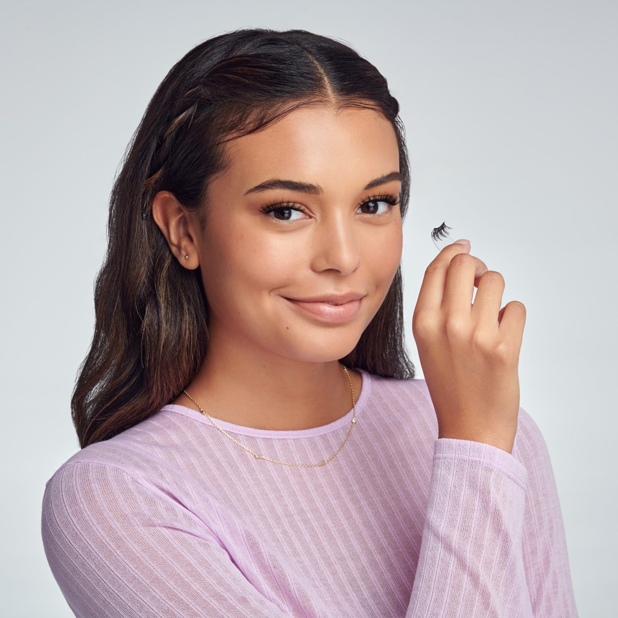 imPRESS KISS Reusable lash clusters for long-term value