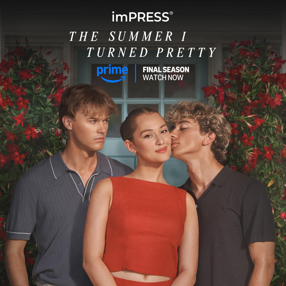 imPRESS Kiss Summer vibes packaging evokes a carefree, beachy mood.
