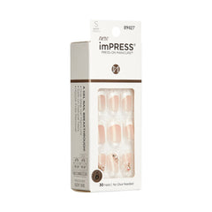 Uñas blancas cortas squoval de imPRESS con acabado natural y cómodo