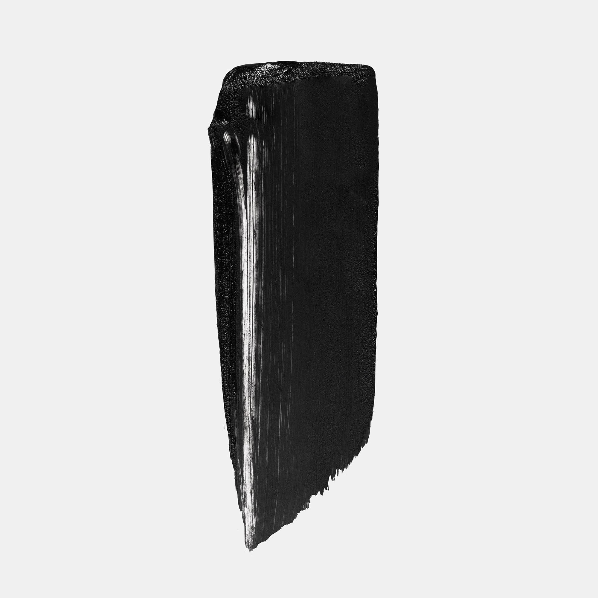 Inglot AMC Eyeliner Gel high-pigment swatch for intense definition.