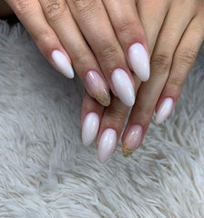 IN.HYPE milky white gel requires a base coat for optimal adhesion and longevity