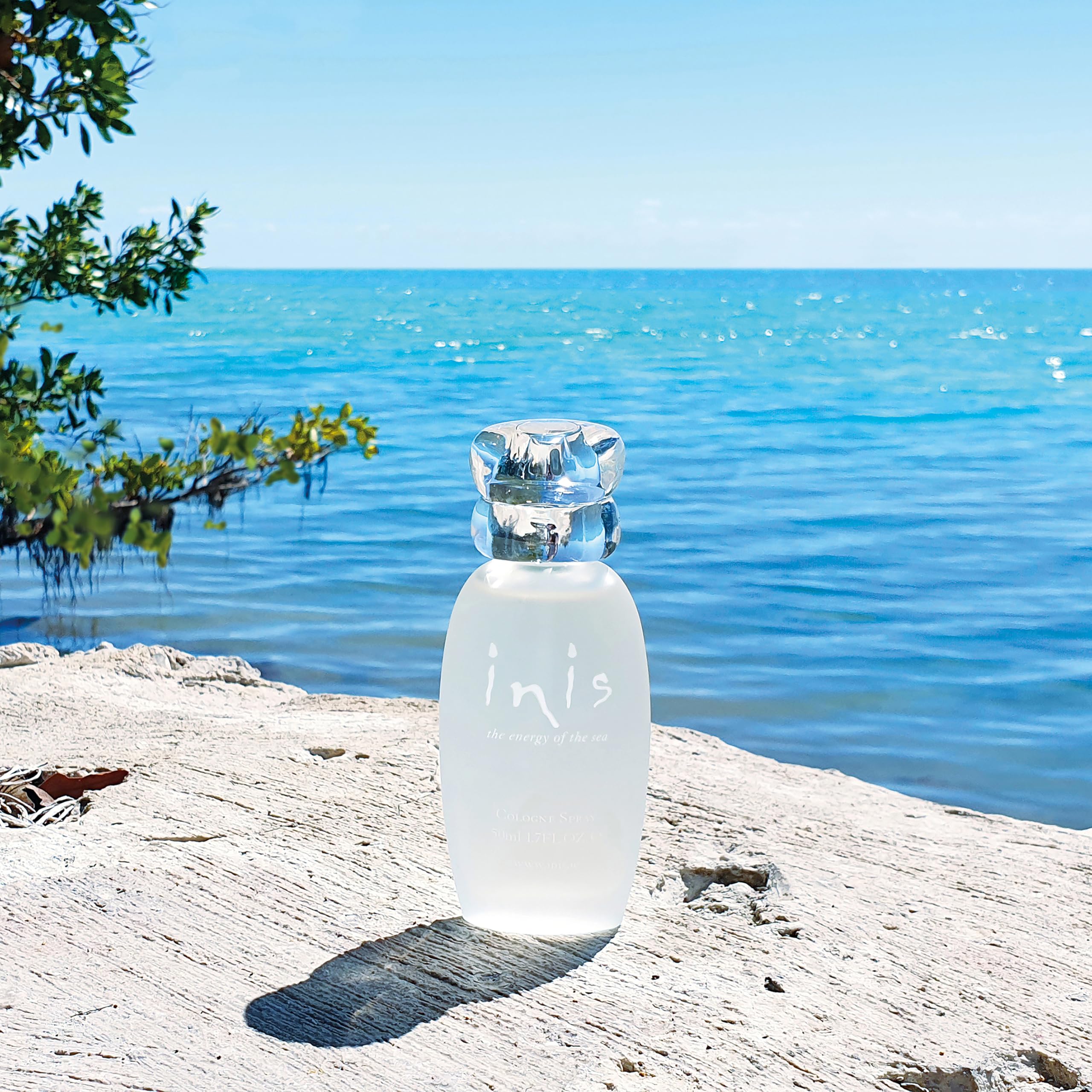Spray action demonstrates easy application and instant refreshing sensation.
