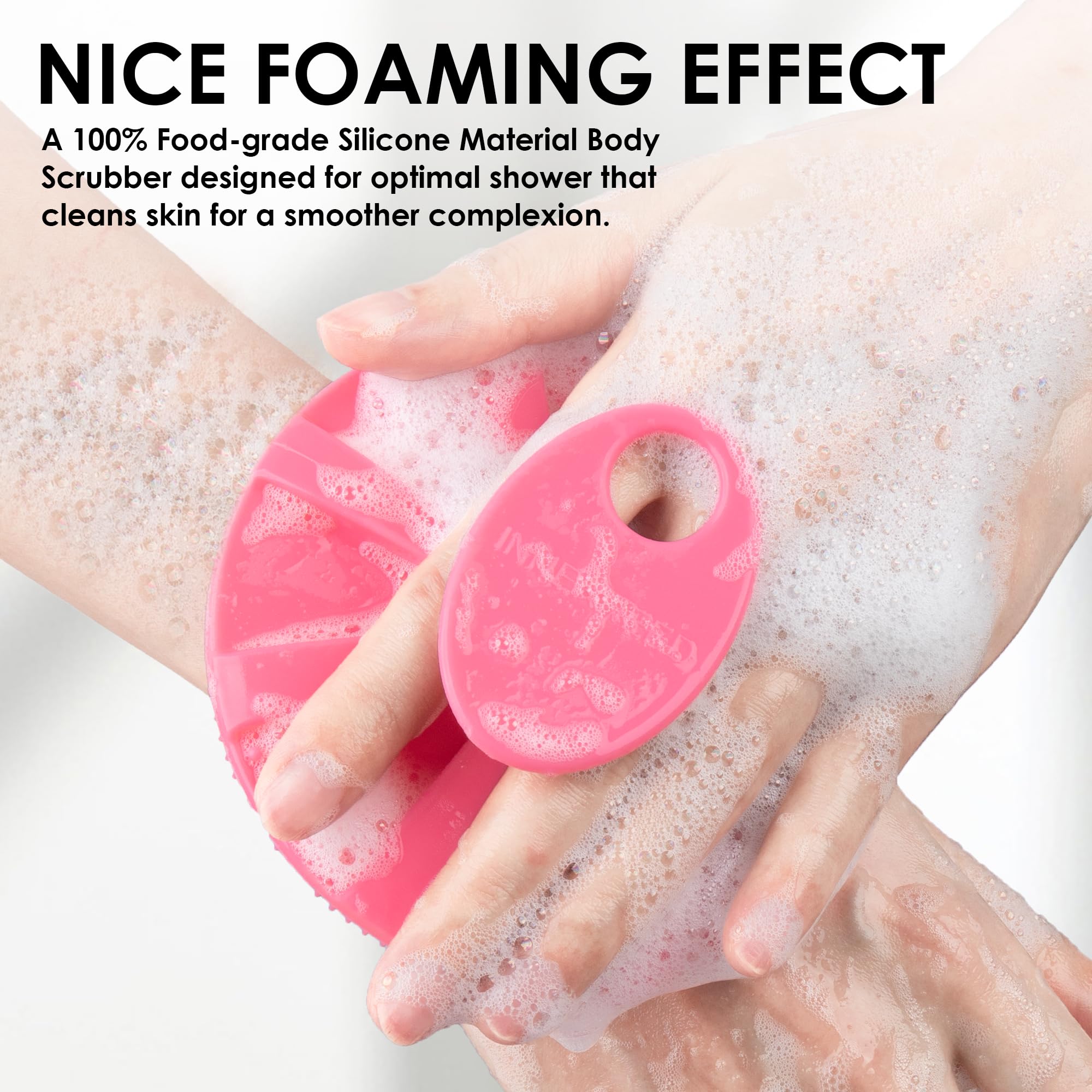 INNERNEED mango ergonómico garantiza agarre seguro durante el baño.