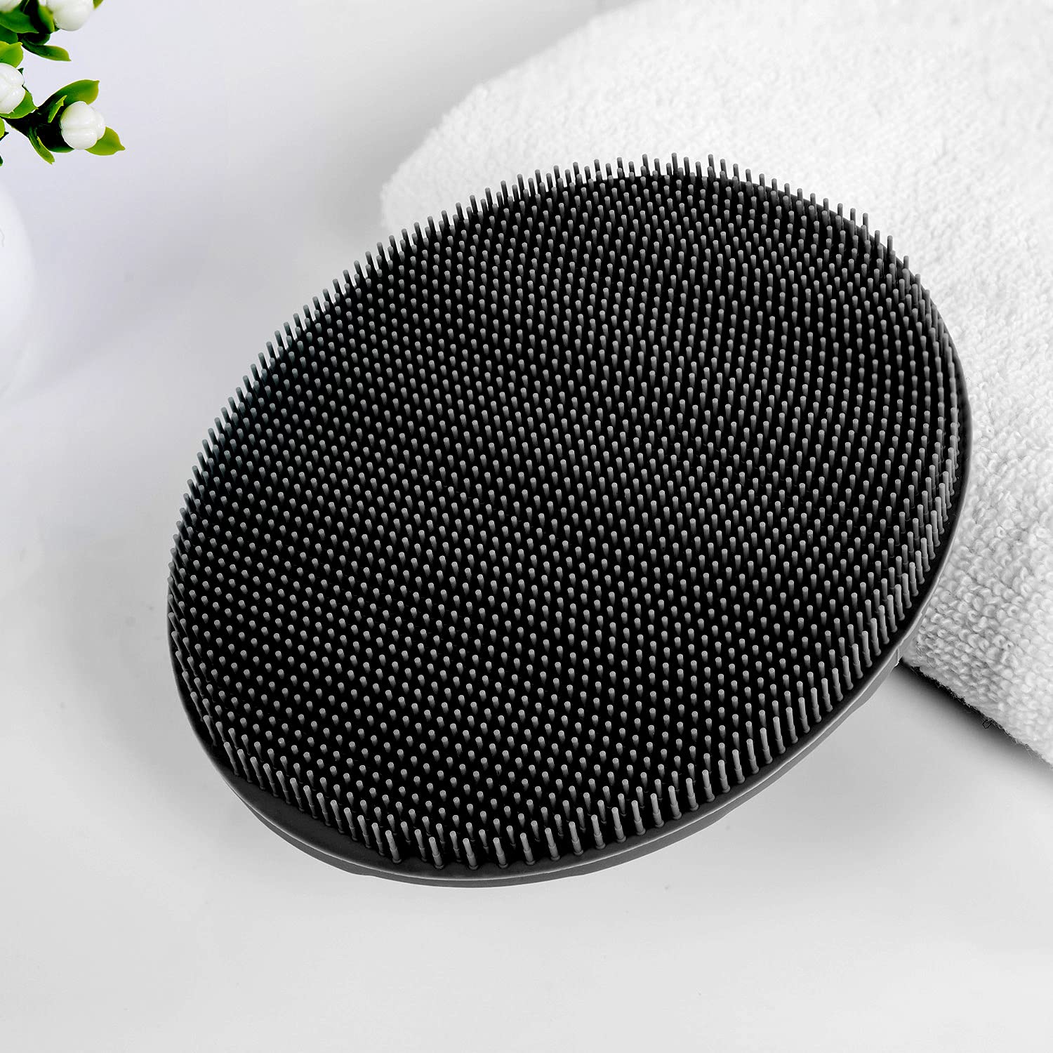 INNERNEED relaxing body massage while cleansing to ease tension and boost circulation.