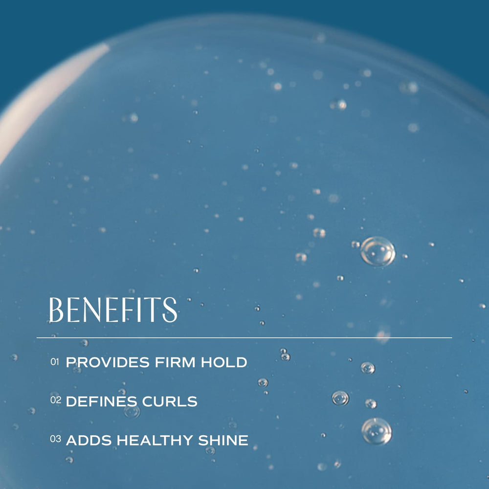 INNERSENSE I Create Hold gel curls in styling session show definition.
