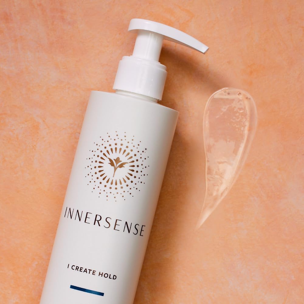 INNERSENSE I Create Hold gel finished look with shiny, defined curls.