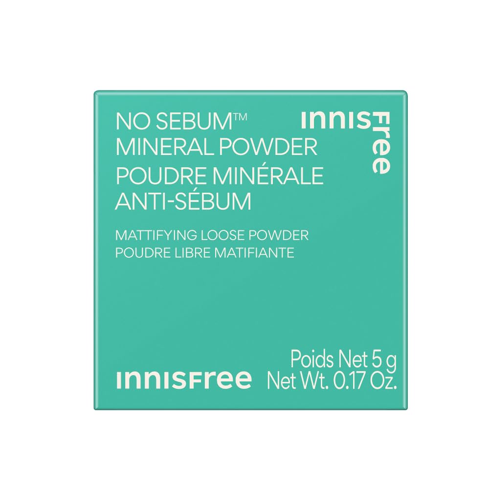 Innisfree No Sebum Matte Mineral Powder con aplicador, ideal para retoques rápidos durante el día.