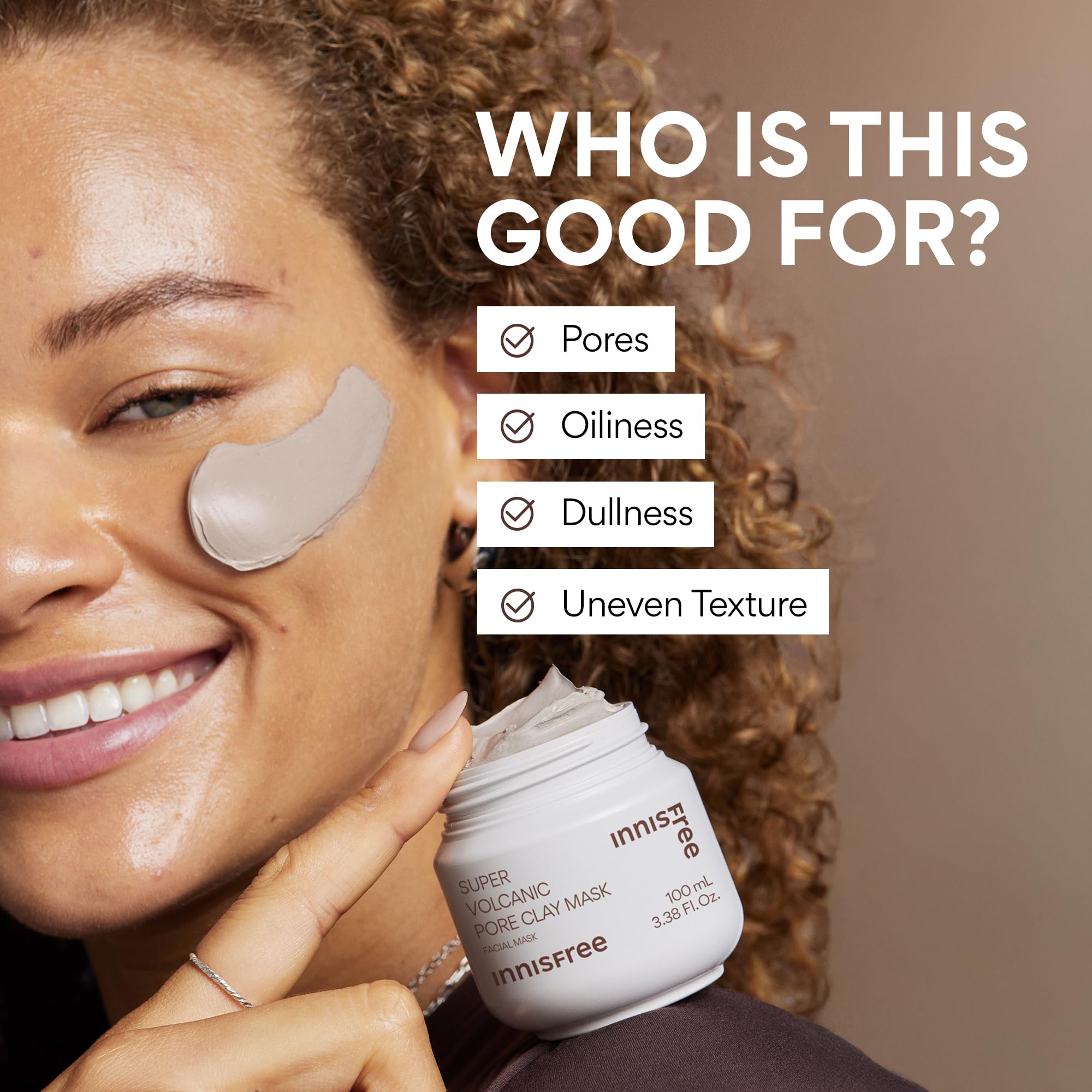 Innisfree Super Volcanic Clay Mask fragrance-free formula is suitable for sensitive skin.