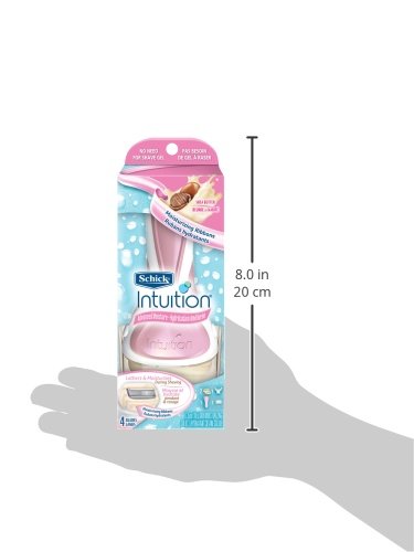 Moisture cartridge ready to moisturize during shave.