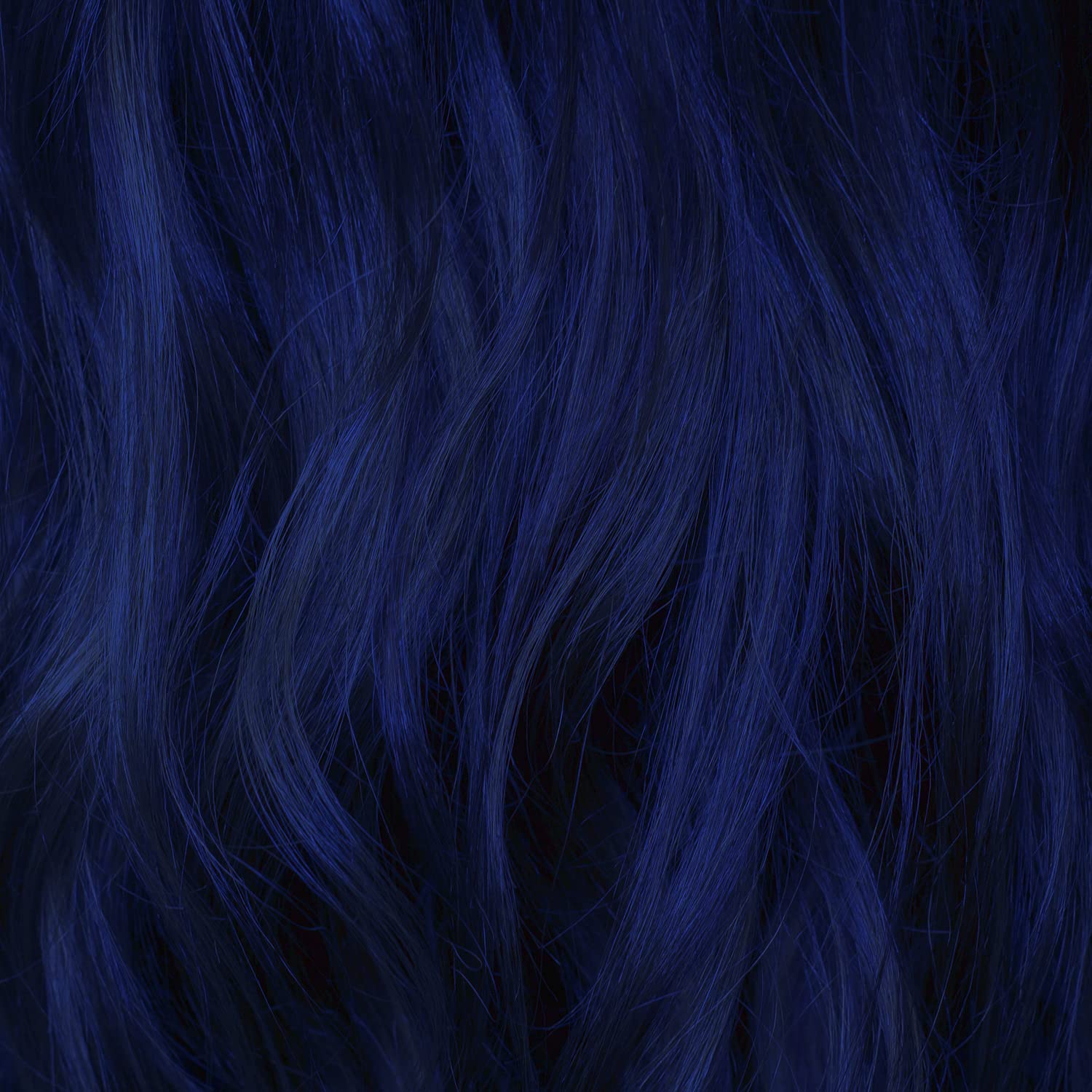 Protective gloves for clean, comfortable dyeing in Sapphire.