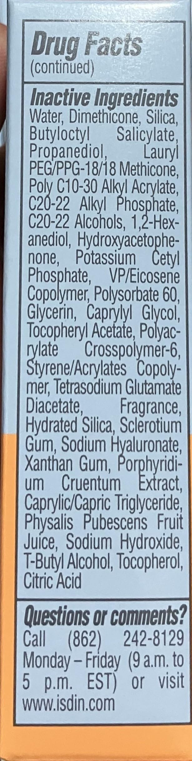 Hyaluronic acid and vitamin E boost hydration and antioxidant feel.