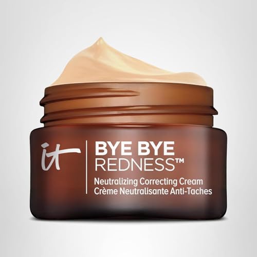 Natural-looking finish from IT Cosmetics Bye Bye Redness on skin