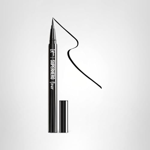 Definición nítida de ojos con delineador líquido IT Cosmetics Superhero.