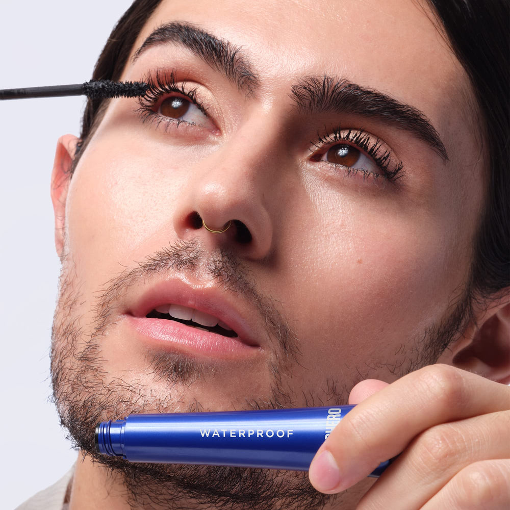 It Cosmetics Superhero Mascara: longitud visible desde raíz a puntas