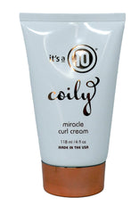 It's a 10 Haircare Coily Miracle Curl Cream en botella define rizos y aporta brillo suave.