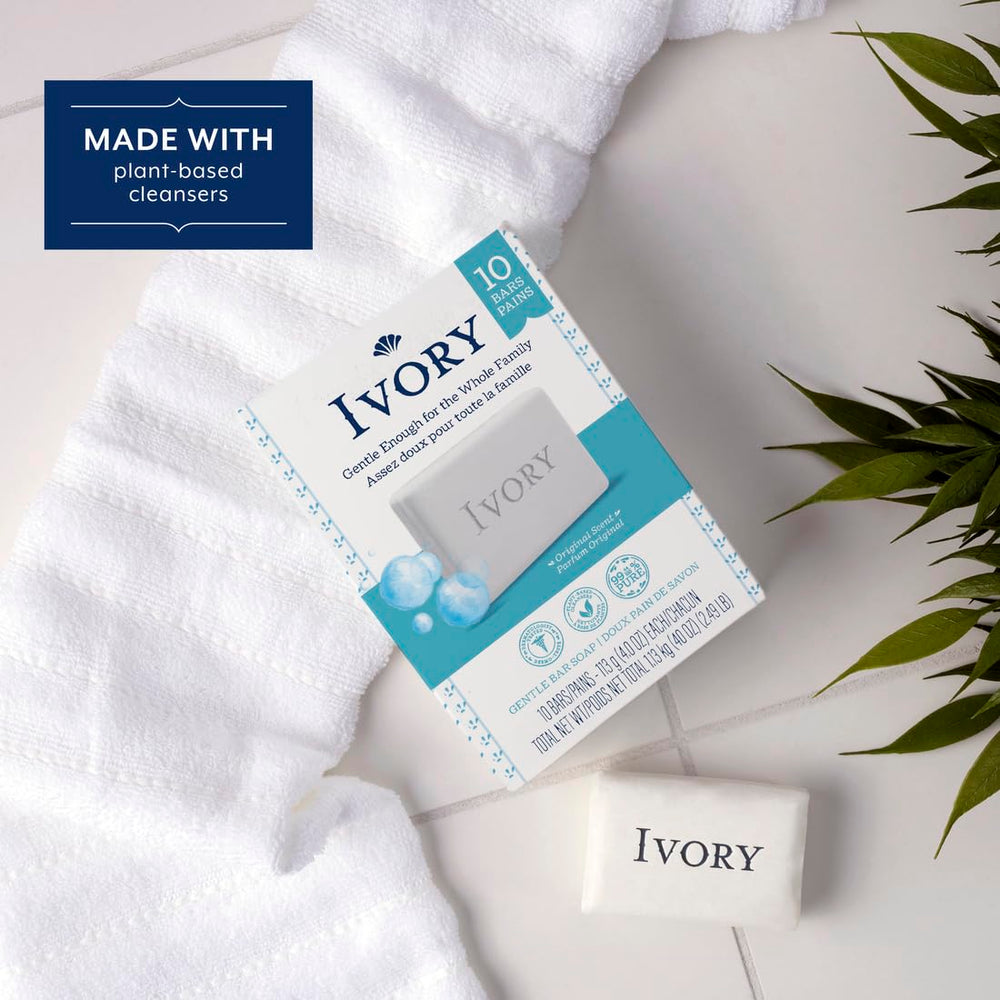 Jabón Ivory en baño minimalista, aspecto sereno y higiene confiable.