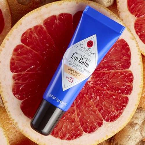Bálsamo labial SPF25 de Jack Black, textura cremosa para labios secos.